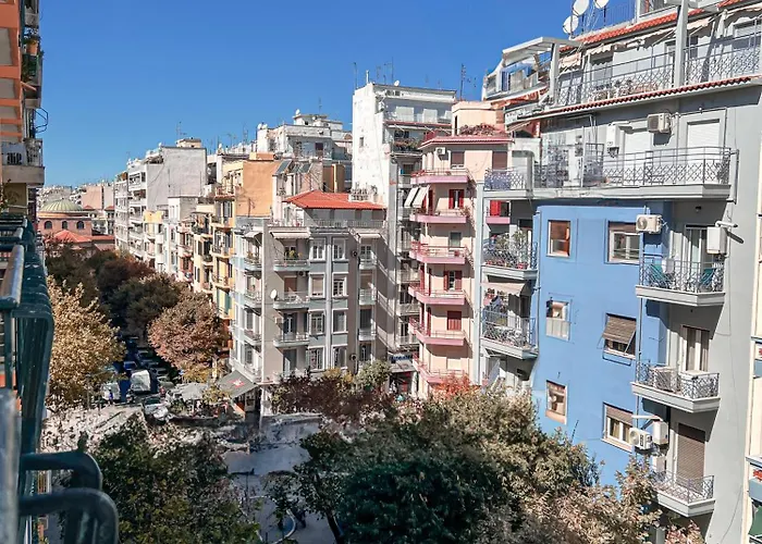 Homevision - Red - Prime Location * Saloniki