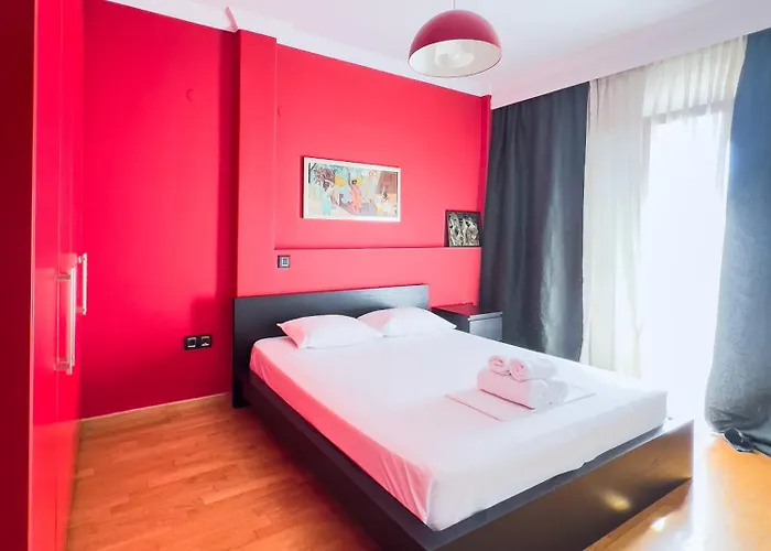 Homevision - Red - Prime Location Saloniki