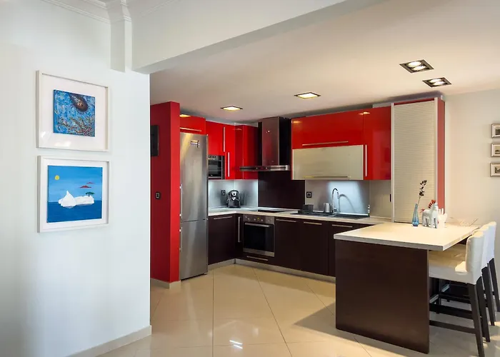 Homevision - Red - Prime Location 公寓